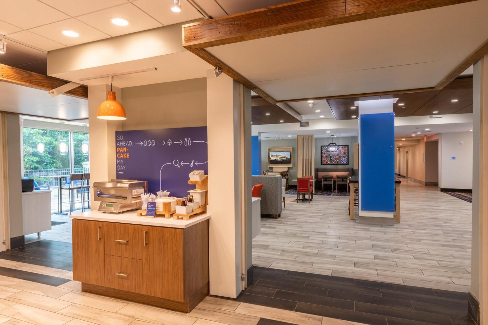 Holiday Inn Express & Suites - Rock Hill By Ihg Exterior foto